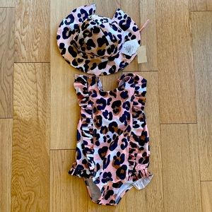 Mud Pie 5T swimsuit and matching (new) hat
